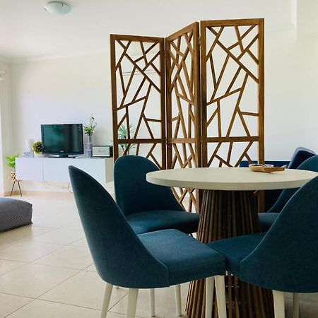 On The Beach Stunning Apartment Albufeira Olhos De Agua Exterior photo