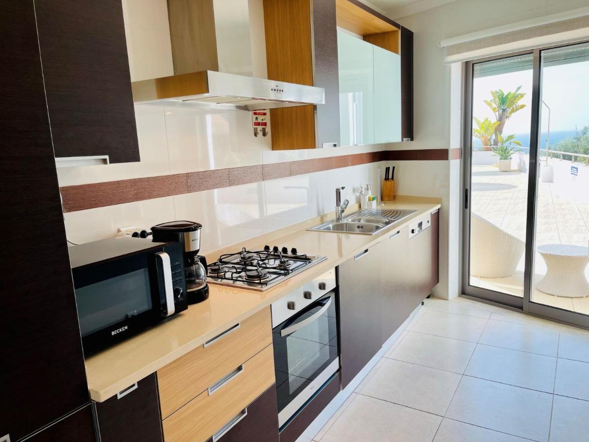 On The Beach Stunning Apartment Albufeira Olhos De Agua Exterior photo